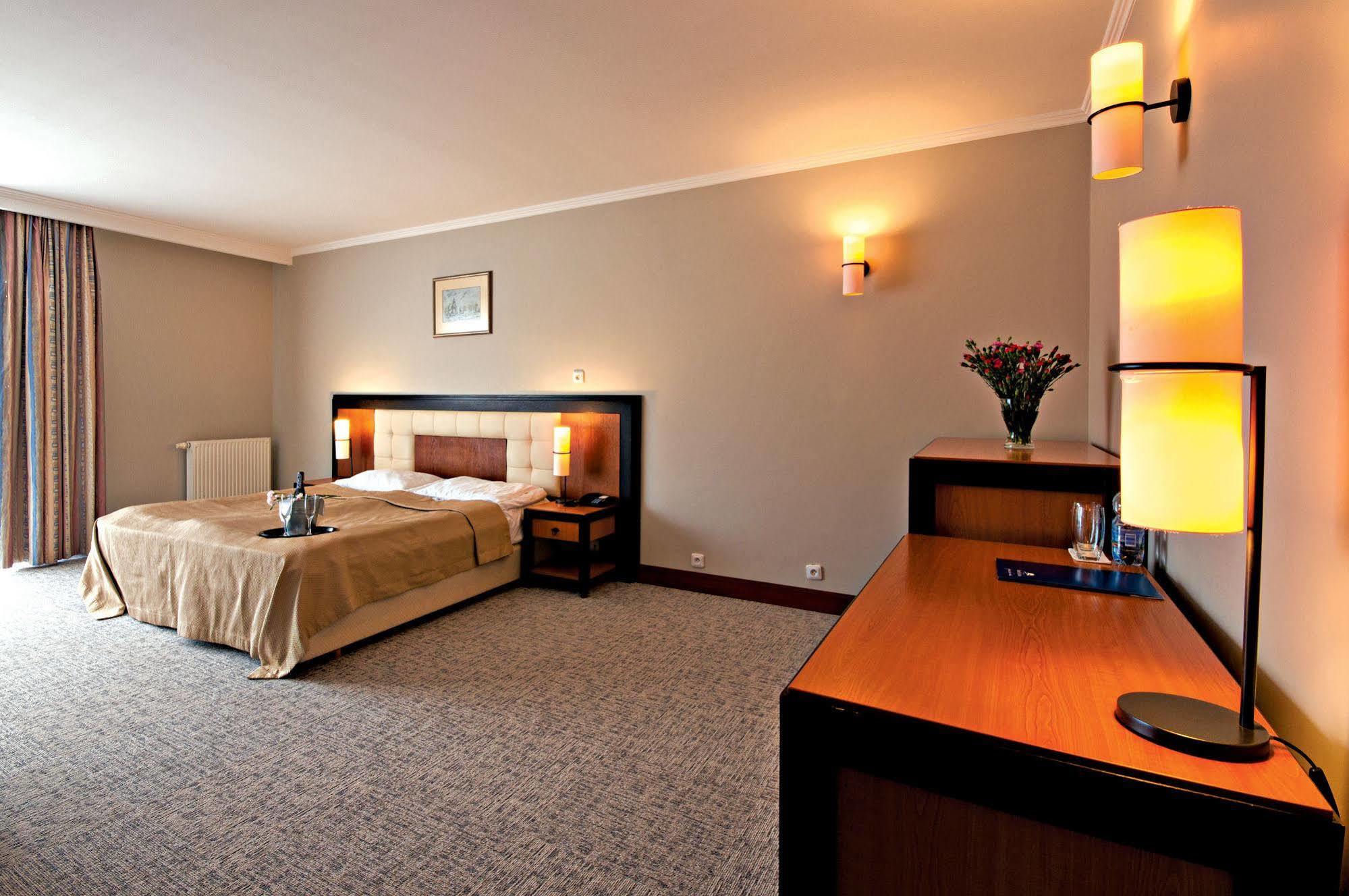 Leba Hotel & Spa ภายนอก รูปภาพ