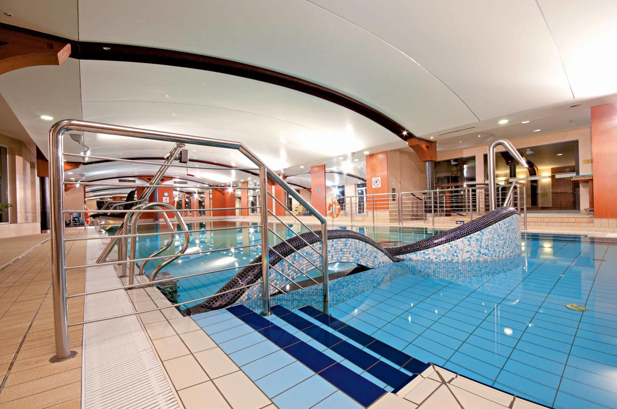Leba Hotel & Spa ภายนอก รูปภาพ