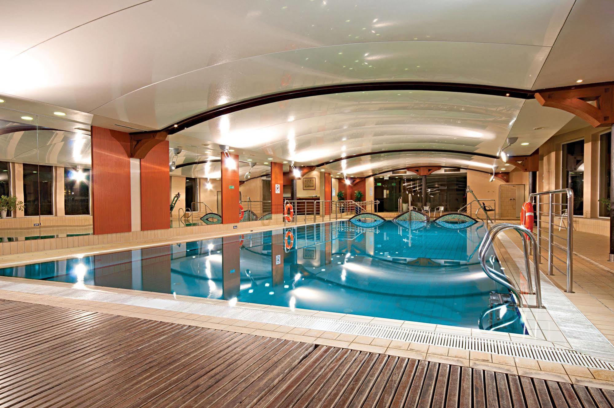 Leba Hotel & Spa ภายนอก รูปภาพ